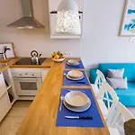 Navy Style Friendly