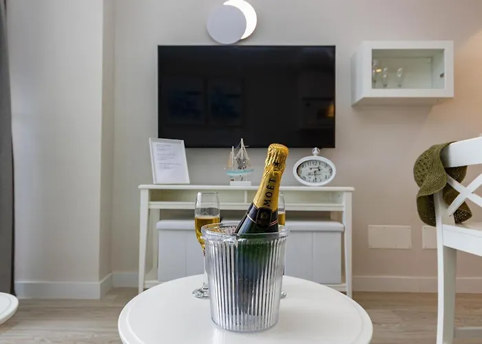 Navy Style Friendly * Playa del Inglés