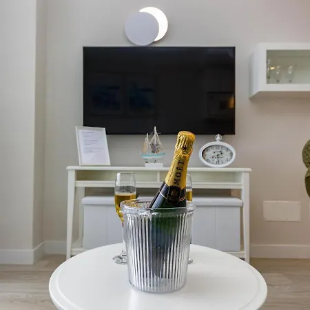 Navy Style Friendly * Playa del Ingles (Gran Canaria)