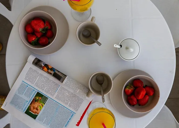 Navy Style Friendly *