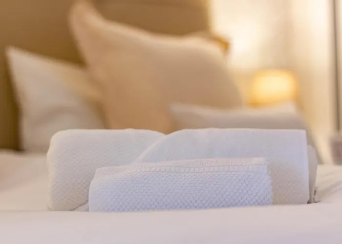 Navy Style Friendly *